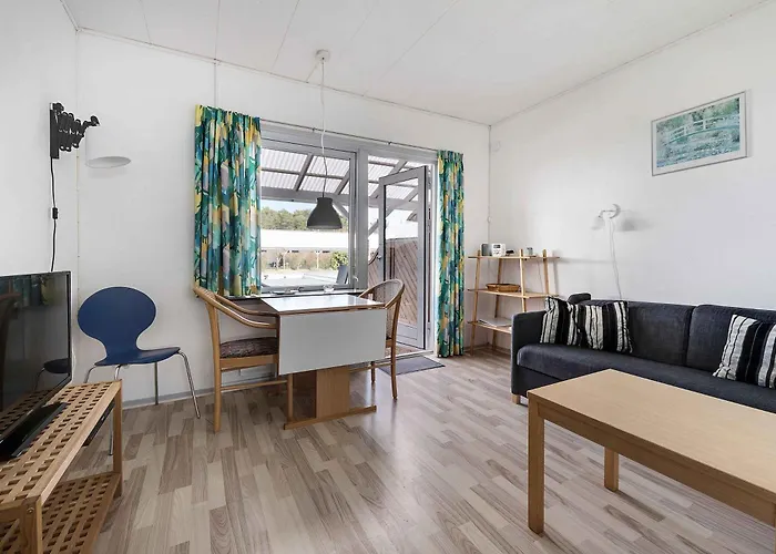 Cozy Close To The Apartment